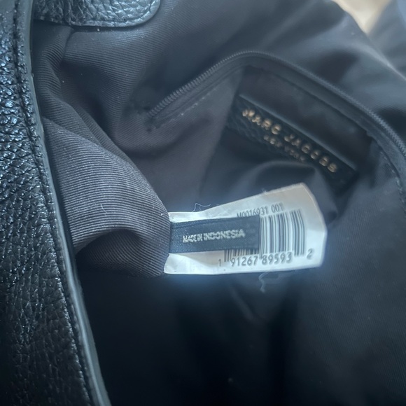 Marc Jacobs The Groove Black Leather Shoulder/Crossbody Bag with Gold Details - Picture 8 of 8